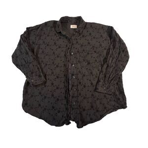 American Eagle Floral Button Up Blouse